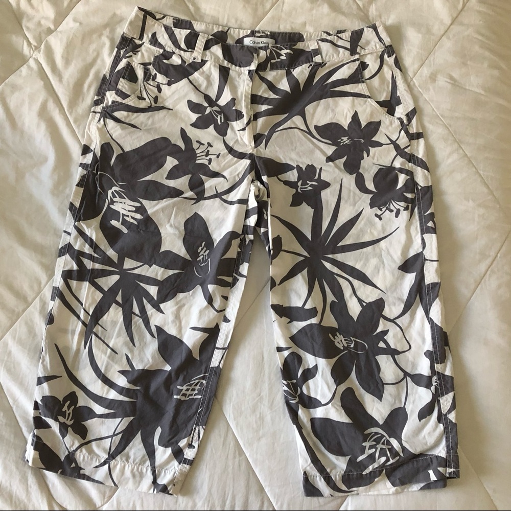 Tropical Print Calvin Klein Capri Pants